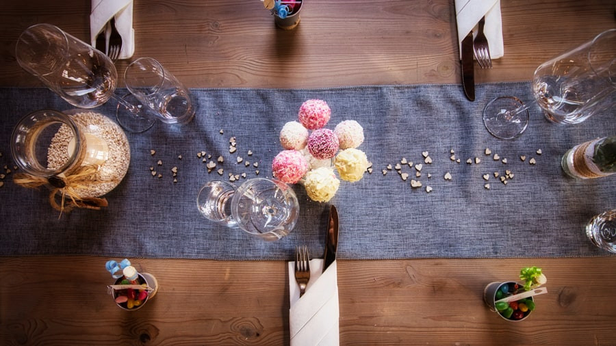 Catering Hamburg & Partyservice Hamburg - Bild eines dekorierten Tisches